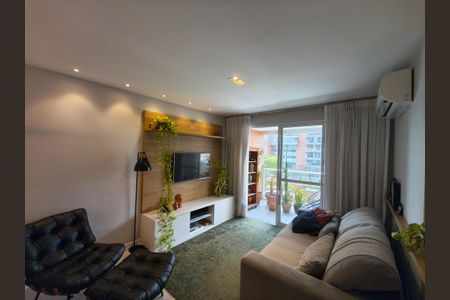 Sala de apartamento para alugar com 1 quarto, 64m² em Barra da Tijuca, Rio de Janeiro