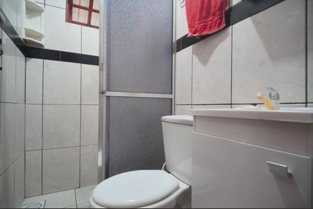 Casa para alugar com 42m², 2 quartos e 4 vagasBanheiro