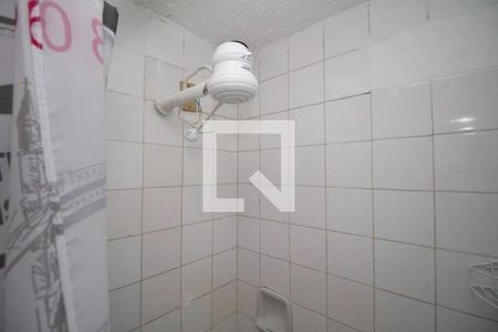 Banheiro de kitnet/studio para alugar com 1 quarto, 21m² em SQN 410, Brasília