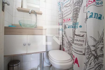 Banheiro de kitnet/studio para alugar com 1 quarto, 21m² em SQN 410, Brasília