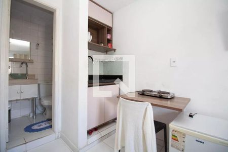 Studio para alugar com 21m², 1 quarto e sem vaga Studio para alugar com 21m², 1 quarto e sem vagaCozinha
