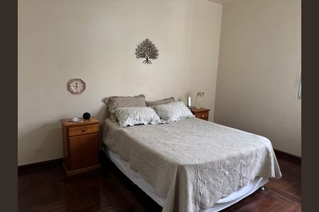 Apartamento para alugar com 160m², 4 quartos e 2 vagas