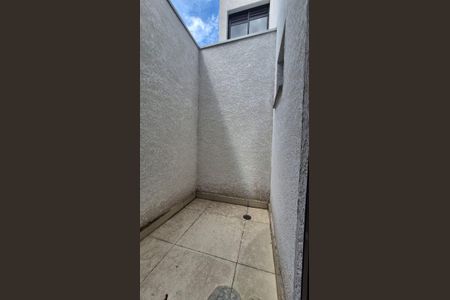 Apartamento para alugar com 30m², 1 quarto e sem vagaÁrea externa