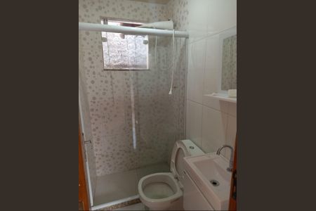 Banheiro de casa para alugar com 2 quartos, 55m² em Campo Grande, Rio de Janeiro