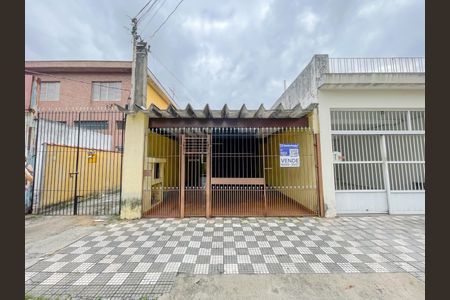 Casa à venda com 160m², 2 quartos e 4 vagasFachada