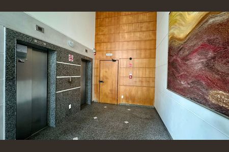 Apartamento à venda com 95m², 3 quartos e 2 vagasHall de elevadores 