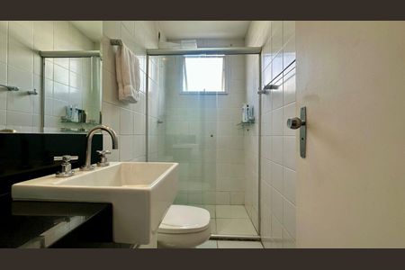 Apartamento à venda com 95m², 3 quartos e 2 vagasBanheiro 