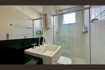Apartamento à venda com 95m², 3 quartos e 2 vagasBanheiro 