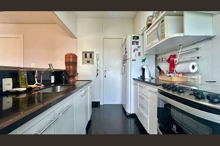 Apartamento à venda com 95m², 3 quartos e 2 vagasCozinha 