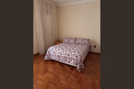 Casa à venda com 180m², 3 quartos e 2 vagasQuarto