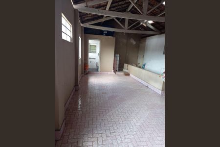Casa à venda com 180m², 3 quartos e 2 vagasÁrea externa