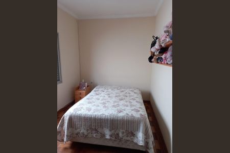 Casa à venda com 180m², 3 quartos e 2 vagasQuarto