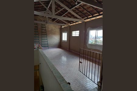Casa à venda com 180m², 3 quartos e 2 vagasÁrea externa