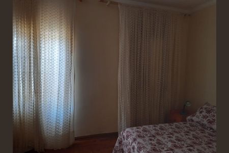 Casa à venda com 180m², 3 quartos e 2 vagasQuarto