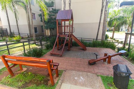 Apartamento para alugar com 38m², 2 quartos e 1 vaga Apartamento para alugar com 38m², 2 quartos e 1 vagaÁrea comum - Playground