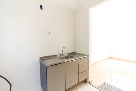 Apartamento para alugar com 38m², 2 quartos e 1 vaga Apartamento para alugar com 38m², 2 quartos e 1 vagaCozinha e Área de Serviço