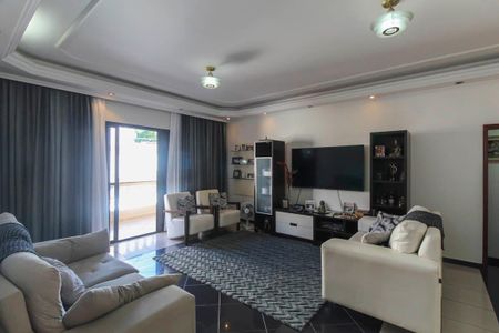 Casa para alugar com 355m², 4 quartos e 2 vagasSala