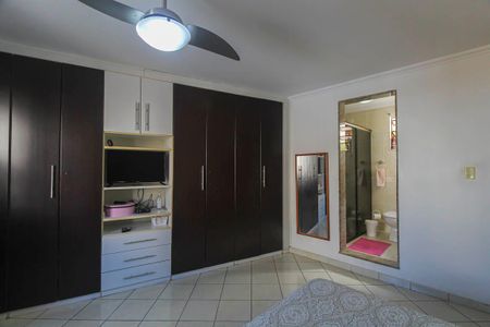 Casa para alugar com 355m², 4 quartos e 2 vagasSuite