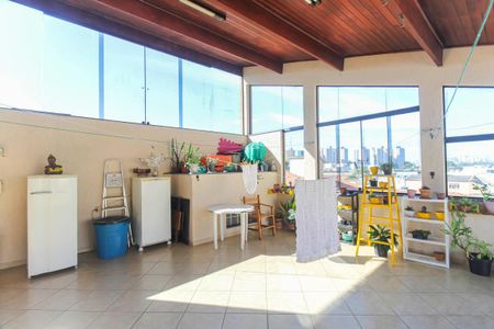 Casa para alugar com 355m², 4 quartos e 2 vagasSalão de festas