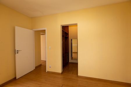 Apartamento para alugar com 105m², 3 quartos e 1 vagaCloset Quarto Suite