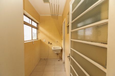 Apartamento para alugar com 105m², 3 quartos e 1 vagaÁrea de Serviço