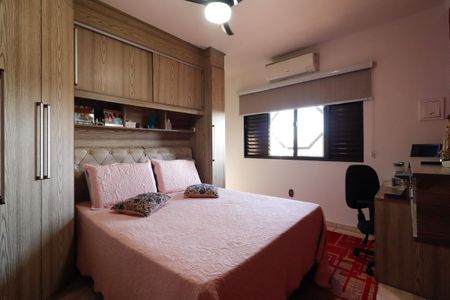 Casa à venda com 120m², 2 quartos e 1 vagaSuíte