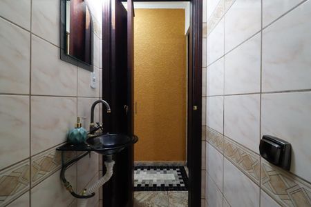 Casa à venda com 120m², 2 quartos e 1 vagaLavabo