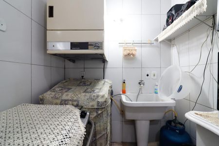 Casa à venda com 120m², 2 quartos e 1 vagaÁrea de Serviço