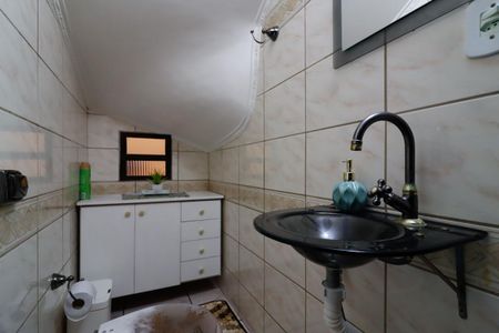 Casa à venda com 120m², 2 quartos e 1 vagaLavabo