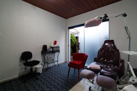 Casa à venda com 120m², 2 quartos e 1 vagaQuarto de Serviço