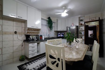 Casa à venda com 120m², 2 quartos e 1 vagaCozinha