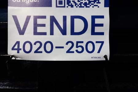 Casa à venda com 120m², 2 quartos e 1 vagaPlaquinha