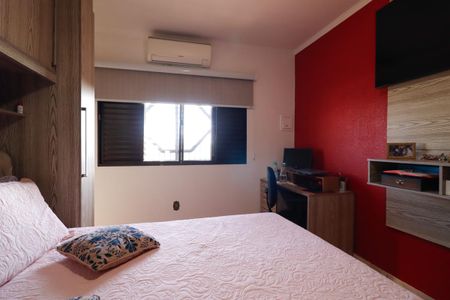 Casa à venda com 120m², 2 quartos e 1 vagaSuíte