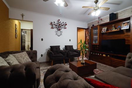 Casa à venda com 120m², 2 quartos e 1 vagaSala