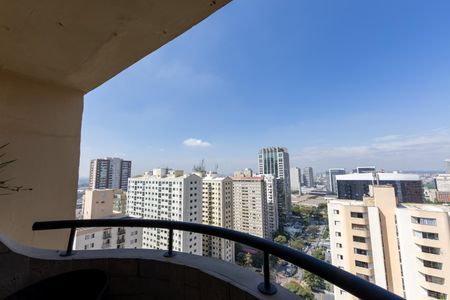 Apartamento para alugar com 128m², 2 quartos e 1 vagaVaranda