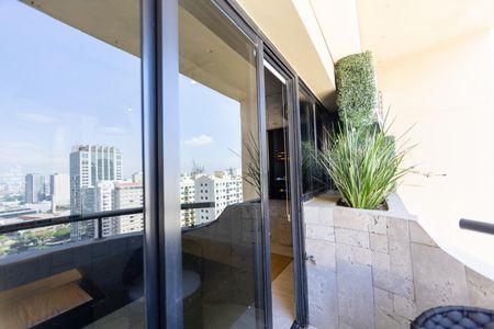 Apartamento para alugar com 128m², 2 quartos e 1 vagaVaranda
