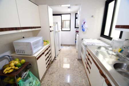 Apartamento à venda com 97m², 3 quartos e 1 vagaCozinha
