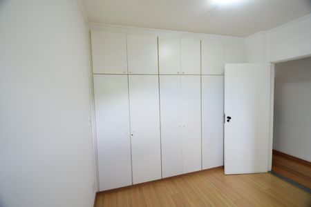 Apartamento à venda com 97m², 3 quartos e 1 vagaQuarto 2