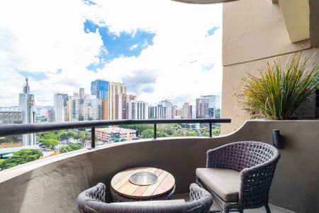 Apartamento para alugar com 54m², 1 quarto e 1 vagaSuíte
