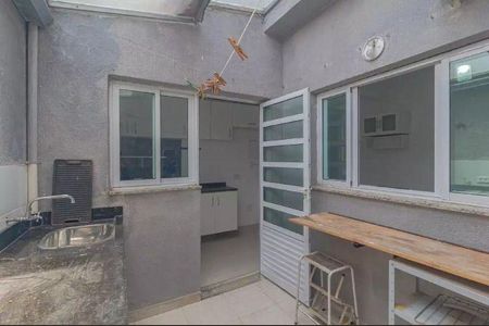 Apartamento à venda com 2 quartos, 40m² em Vila Curuçá, Santo André