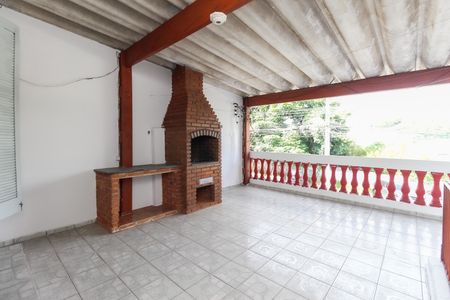 Casa para alugar com 150m², 2 quartos e sem vagaSacada - Churrasqueira