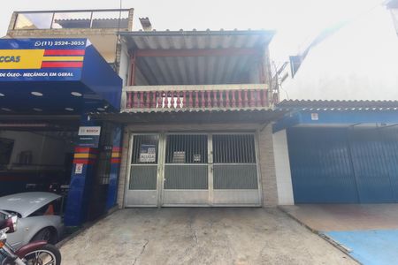 Casa para alugar com 150m², 2 quartos e sem vagaFachada