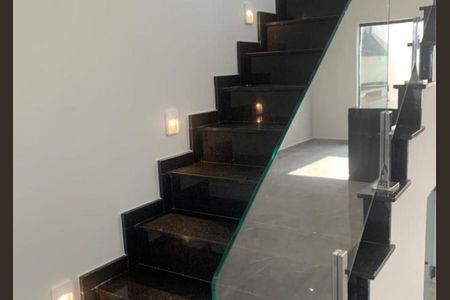 Casa à venda com 155m², 3 quartos e 2 vagas