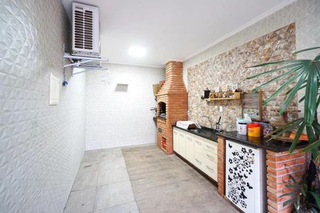 Casa à venda com 380m², 3 quartos e 2 vagas