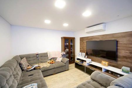 Casa à venda com 3 quartos, 380m² em Penha de França, São Paulo