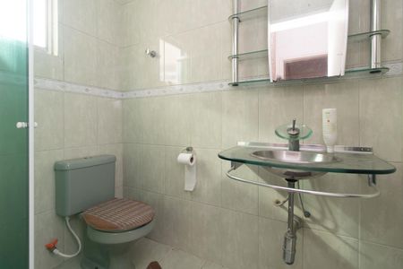 Banheiro de apartamento para alugar com 1 quarto, 44m² em Teresópolis, Porto Alegre