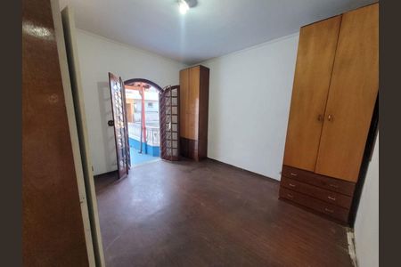 Casa à venda com 4 quartos, 200m² em Vila Santo Estevão, São Paulo