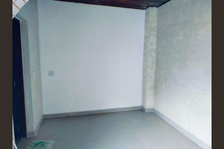 Casa à venda com 3 quartos, 252m² em Jardim Prudência, São Paulo