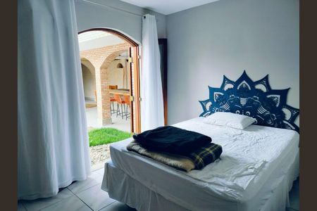 Casa à venda com 3 quartos, 252m² em Jardim Prudência, São Paulo