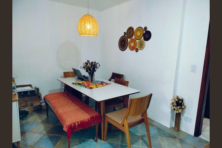 Casa à venda com 3 quartos, 252m² em Jardim Prudência, São Paulo